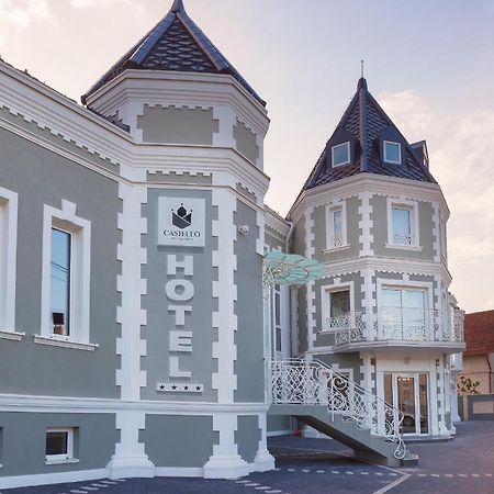 Castello Boutique Hotel Cacak Exterior photo